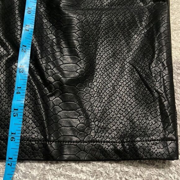 NWT- Stella Luce - L. Animal Print Mini Skirt - Picture 7 of 10